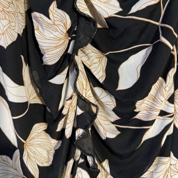 Torrid Floral At The Knee Mesh Surplice Ruffle Slit Dress Size 2 2XL NWT - Picture 6 of 13